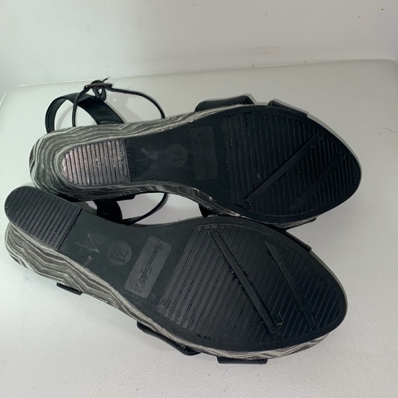 American Eagle Wedge Sandals - Picture 4 of 5